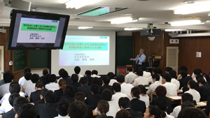 昭和大学医学部での講義の様子 昭和大学医学部での講義の様子